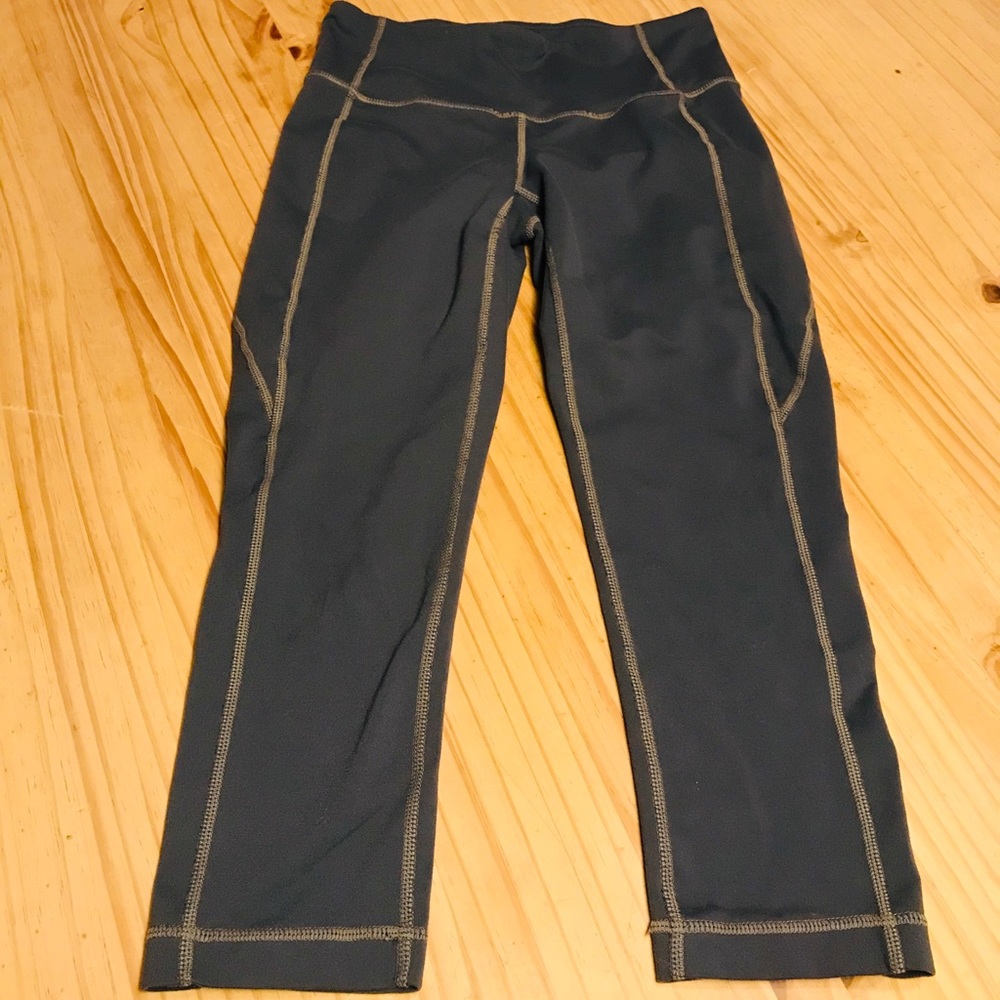 Athleta workout pants - Picture 2 of 6